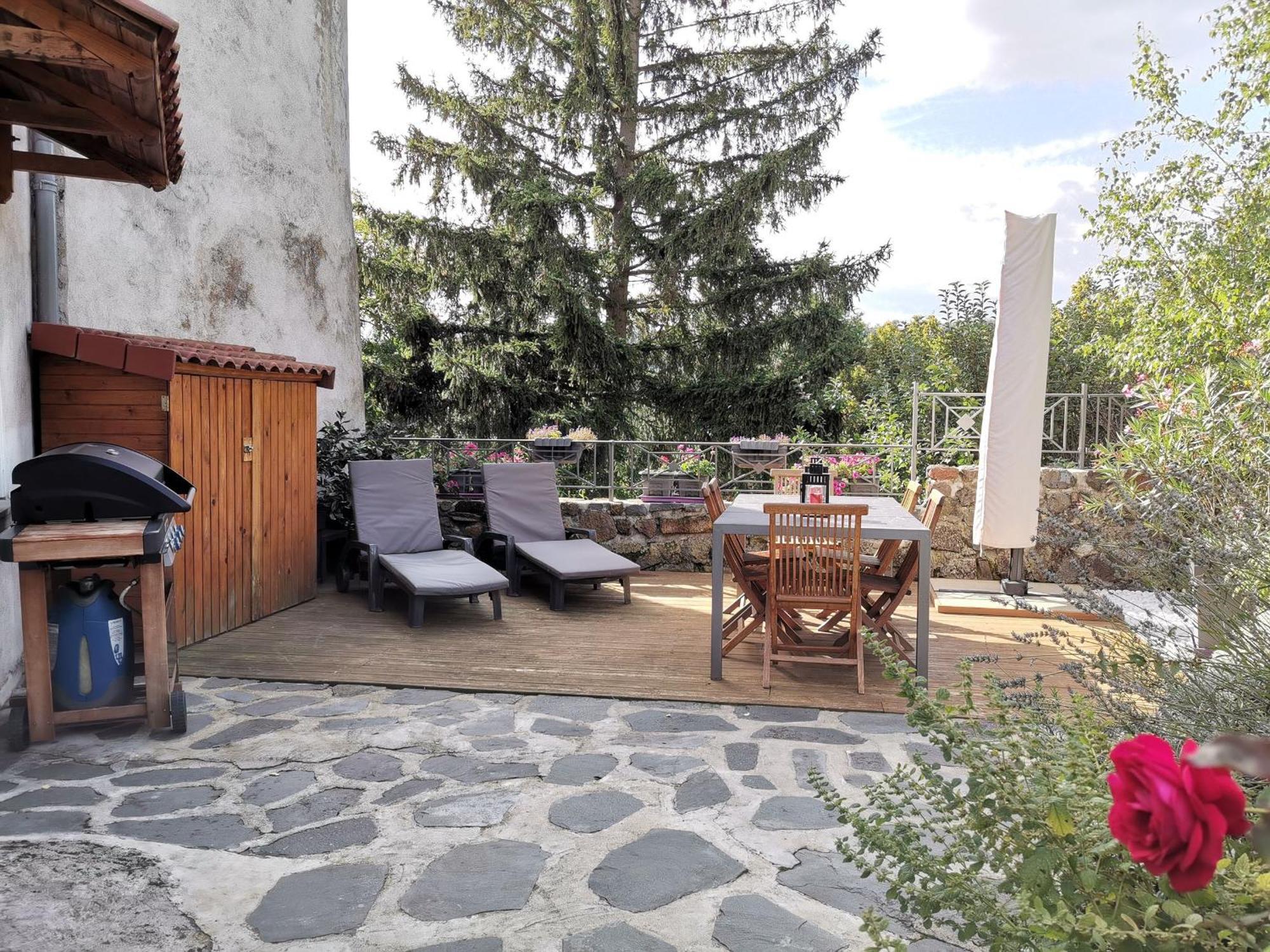 Grande Maison Au Coeur D'Un Village Historique Avec Terrasse Et Wifi Inclus - Fr-1-582-308 Saint-Vidal Dış mekan fotoğraf