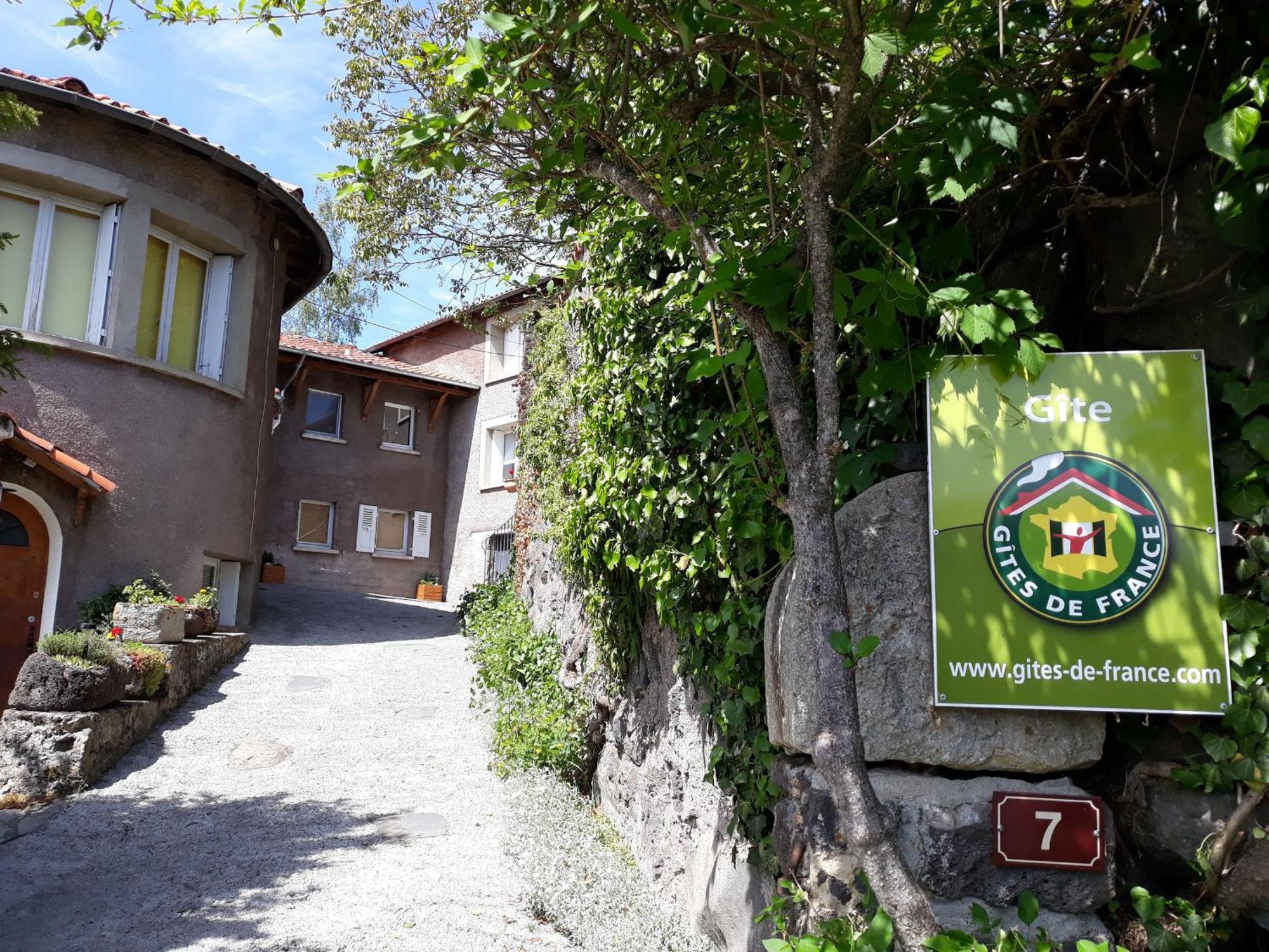 Grande Maison Au Coeur D'Un Village Historique Avec Terrasse Et Wifi Inclus - Fr-1-582-308 Saint-Vidal Dış mekan fotoğraf
